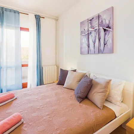 Apartament 2 Bedroom Cozy In Rabac