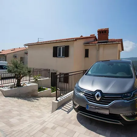 Appartamento 2 Bedroom Beautiful In *